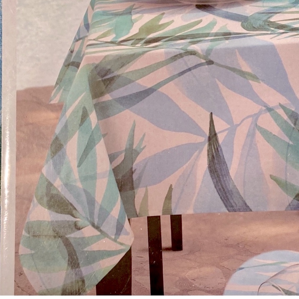 Palm Breeze Indoor/Outdoor Tablecloth Machine washable